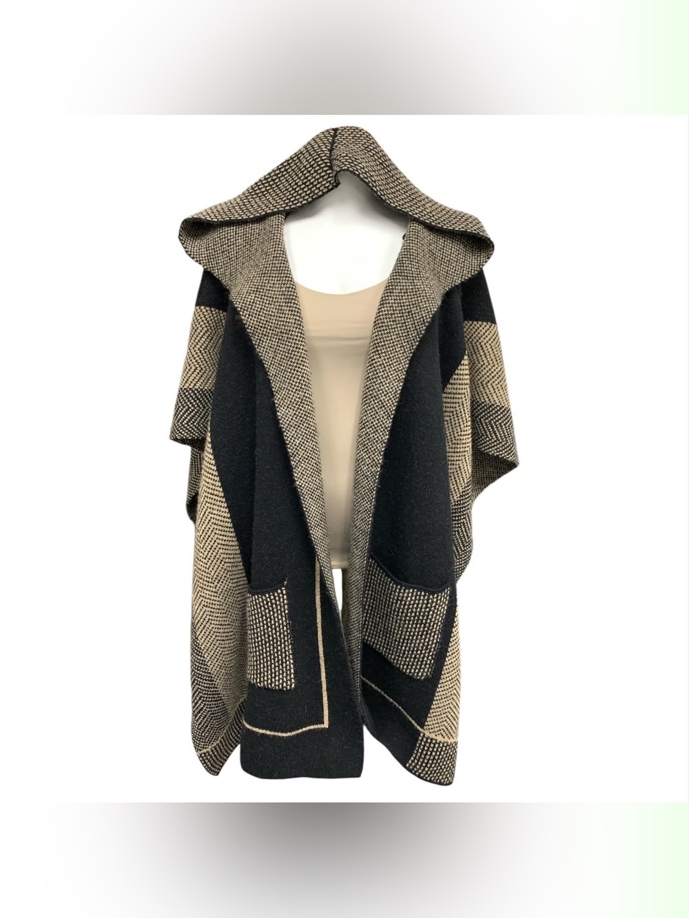 Cocogoio Hooded Open-Front Poncho Shrug in Black and Tan Size O/S